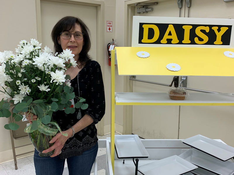 Bertha Acosta receives Daisy Award